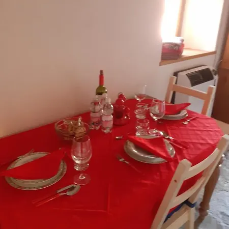 Tessa Apartment *